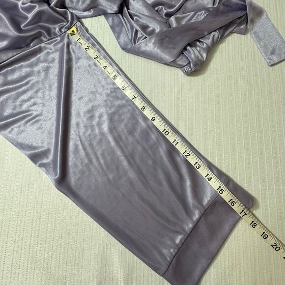VICTORIA'S SECRET Silky Long Robe Lavender Medium 100% Polyester Soft Romantic - Picture 7 of 7